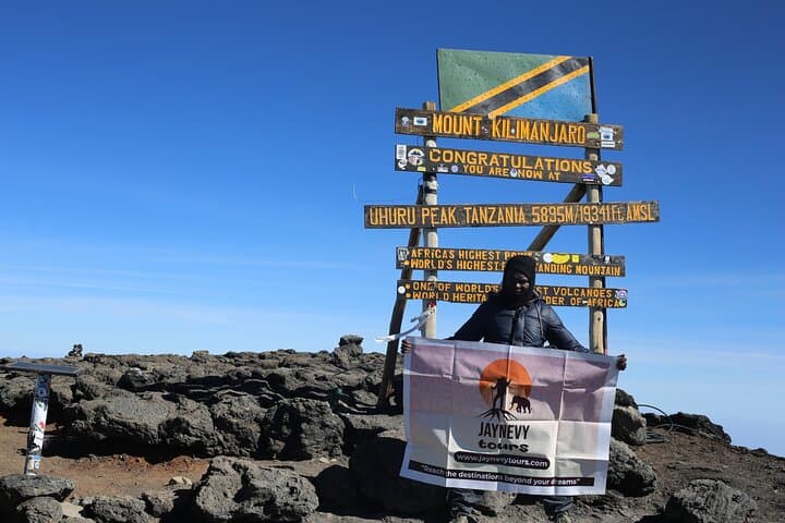7-Day Lemosho Route on Mount Kilimanjaro: Complete Guide to Summit Uhuru Peak