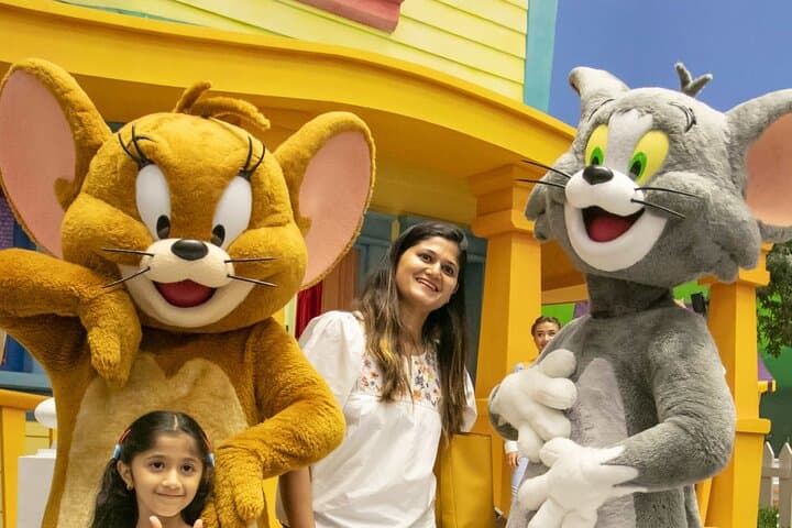 Inside Warner Bros. World Abu Dhabi: Practical Guide to Yas Island's Indoor Theme Park photo 3