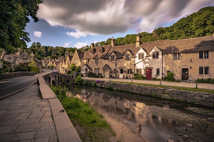 Cotswolds, Stonehenge & Bath: Small-Group Day Tour from London photo 6