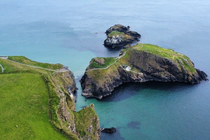 Giant's Causeway Day Tour from Belfast: Dark Hedges, Dunluce & Bushmills photo 6