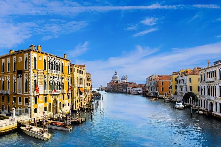 Ravenna to Venice Private Transfer with 2-Hour Stop at Pomposa Abbey photo 5