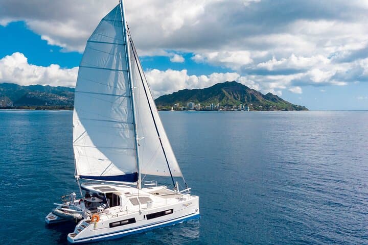 Waikiki Private Catamaran Charter: 2-Hour Luxury Sailing & Snorkel