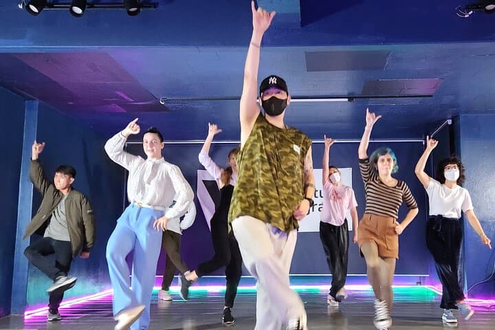 Learn K-pop Choreography in Seoul: 90-Minute Dance Class with Video