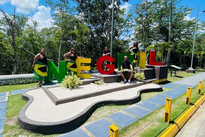 Negril Bamboo Rafting, ATV Jungle Ride & Rick's Cafe Sunset Tour photo 4