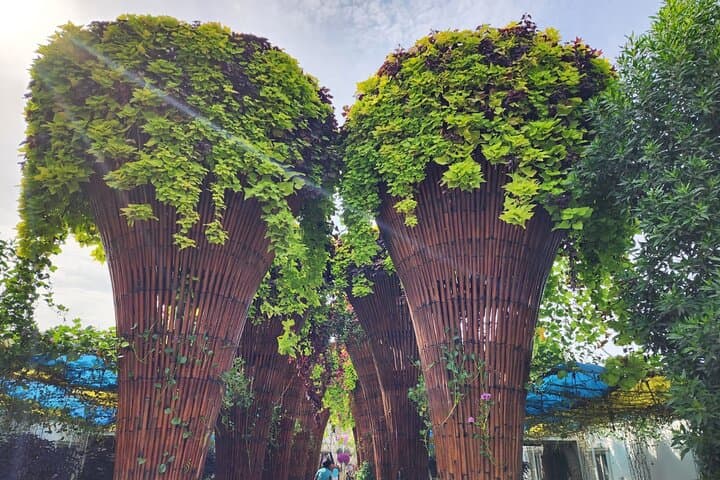 Explore Dubai Miracle Garden: A Practical Visitor's Guide to the Floral Wonderland photo 6
