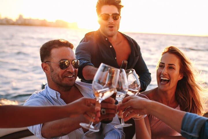 3-Nights Cape Town Package: Robben Island, Table Mountain & Franschhoek Wine Tram