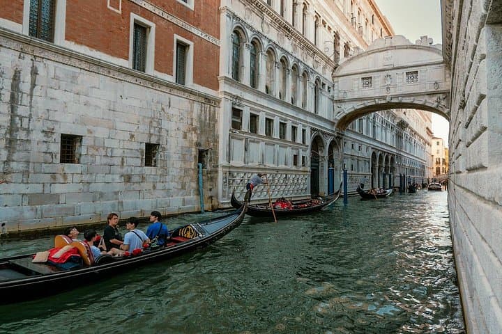 Gondola Ride Beneath Venice’s Bridge of Sighs — 30-Min Canal Cruise