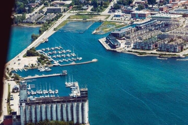 20-Minute Scenic Helicopter Tour Over Collingwood & Blue Mountain photo 6
