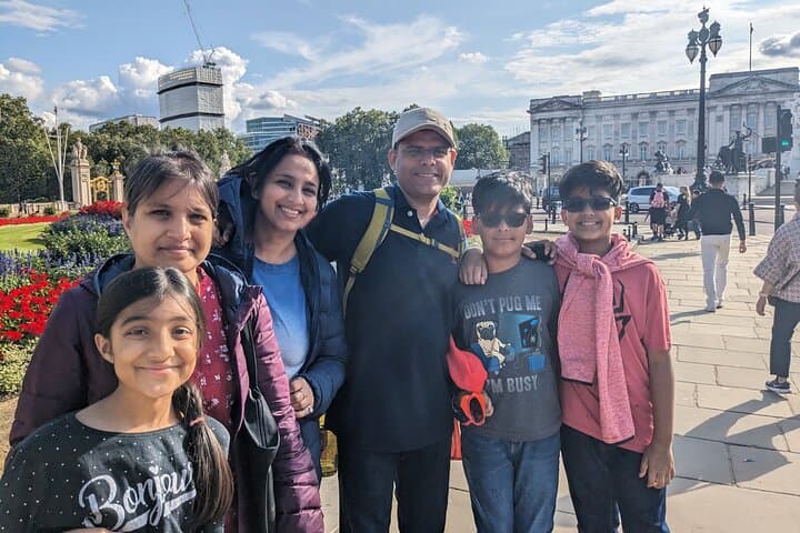Westminster 25-Site Small-Group Walking Tour — Buckingham Palace to Westminster Abbey photo 6