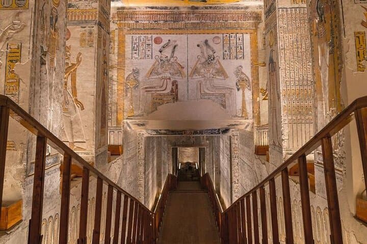 Private Luxor West Bank Guided Tour — Valley of the Kings, Hatshepsut & Medinet Habu photo 2