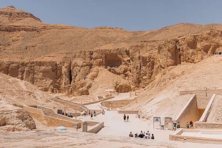 Private Luxor West Bank Guided Tour — Valley of the Kings, Hatshepsut & Medinet Habu photo 5