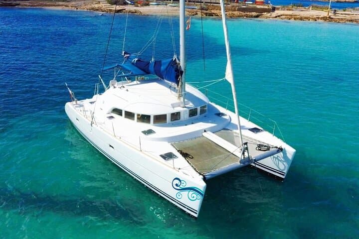 Full-Day Janise Catamaran Charter to Palomino & Piñeros from Fajardo photo 2
