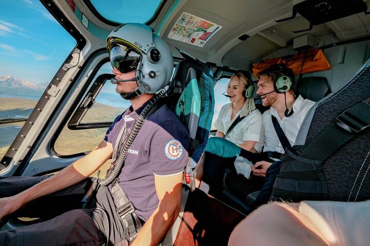 See Abu Dhabi from Above: 30-Minute Helicopter Tour Over Sheikh Zayed & Yas Island photo 2