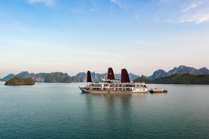 Two-Day Halong & Bai Tu Long Bay Cruise — 5-Star All-Inclusive Overnight Experience photo 4
