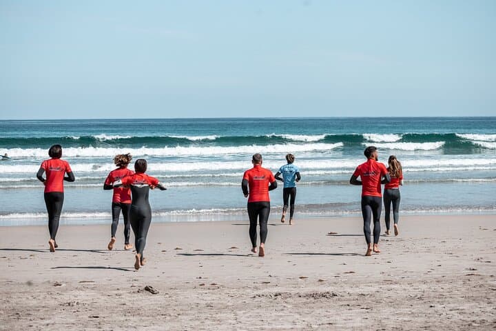 Kalufa Surf School: 2.5-Hour Surf Lesson at Caleta de Famara, Lanzarote