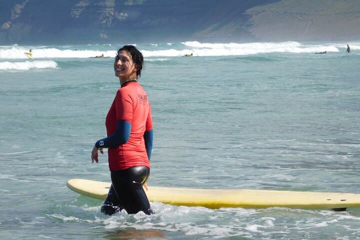 Kalufa Surf School: 2.5-Hour Surf Lesson at Caleta de Famara, Lanzarote photo 5