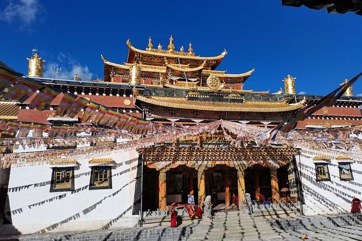 Sunrise at Meili Snow Mountain: 2-Day Kawa Karpo Pilgrimage from Shangri-La photo 4