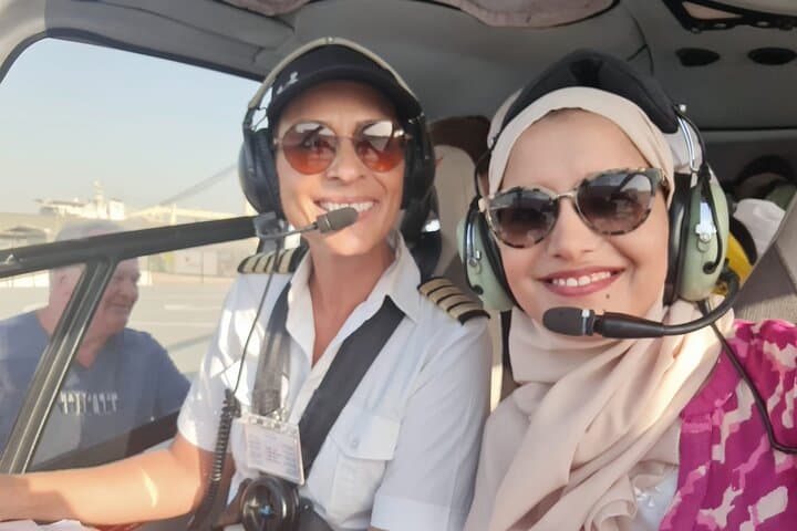 45-Minute Royal Helicopter Tour Over Abu Dhabi: Skyline, Sheikh Zayed & Coastal Vistas