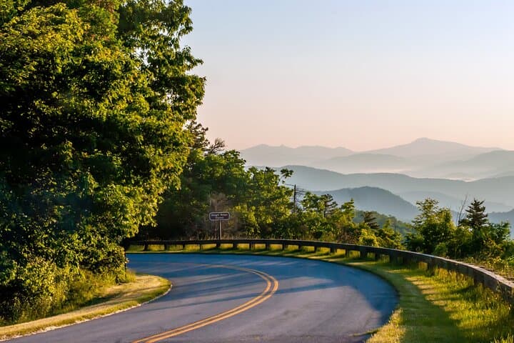 Exploring Blue Ridge Parkway Waterfalls: A Private Hiking Tour from Asheville photo 3