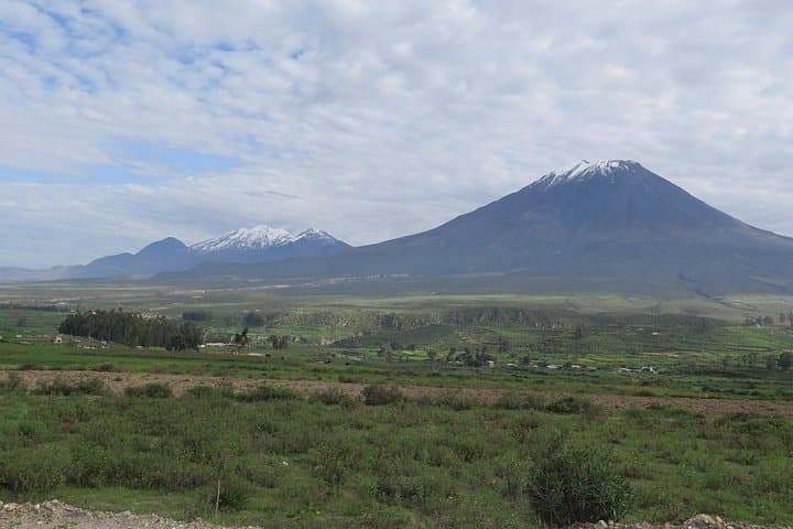 Half-Day Countryside Hike in Characato, Arequipa — Colonial Fields & Picanterias