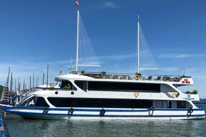 La Casta 7-Hour Halong Bay Day Cruise with Outdoor Jacuzzi & Kayaking photo 2
