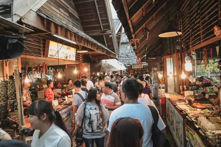 Pattaya Local Market Experience: Full-Day Markets, Views & Seafood