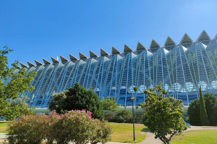 City of Arts and Sciences Bike Tour — Turia Park to Valencia’s Futuristic Quarter photo 4