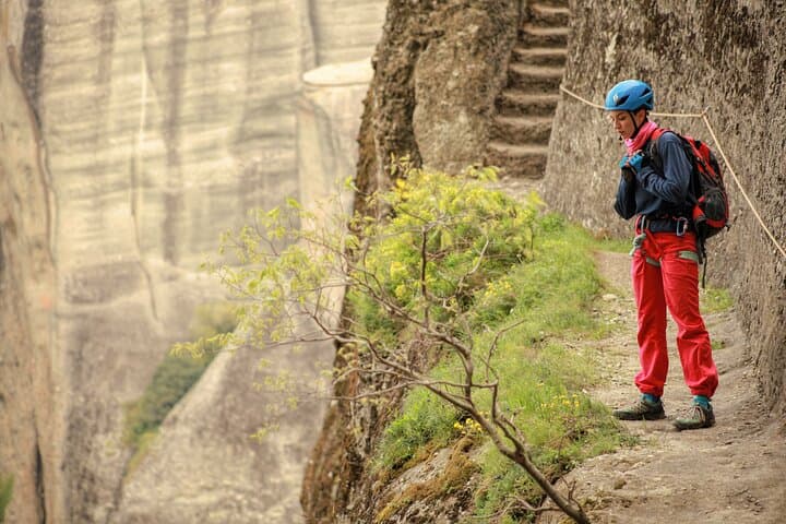 Great Saint Meteora Hike: 3-Hour Guided Scramble and Via Cordata Adventure