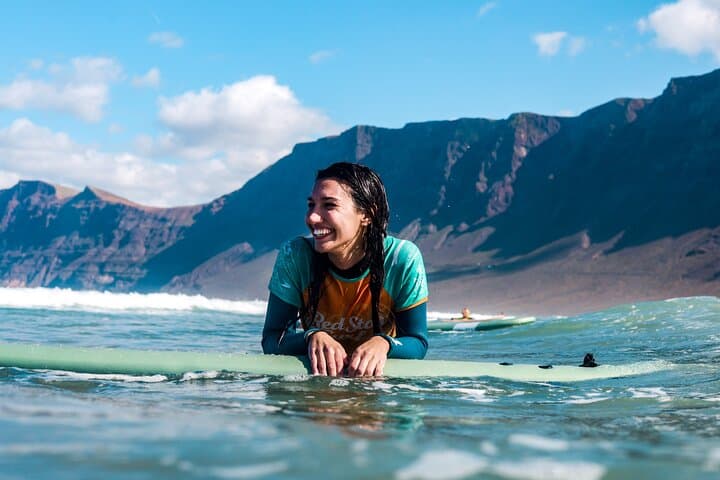 Famara Surf Lessons for Beginners: Learn to Catch Your First Wave in Lanzarote