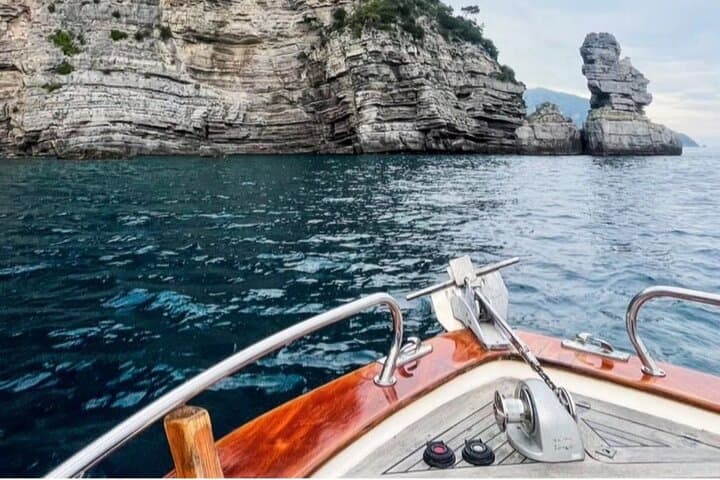 Private Full-Day Boat Tour Along the Amalfi Coast from Positano photo 5