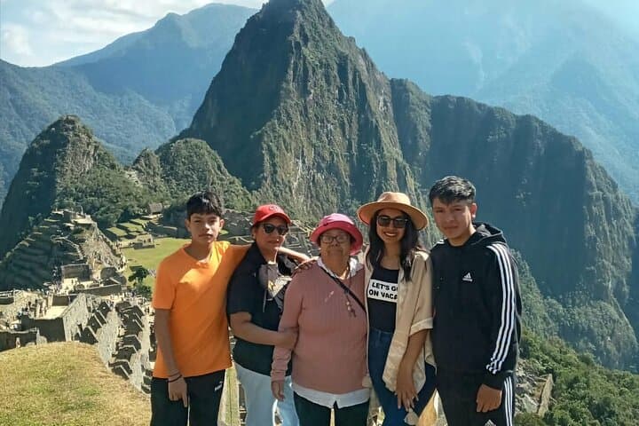 Machu Picchu Full-Day Panoramic Train Tour from Cusco photo 3