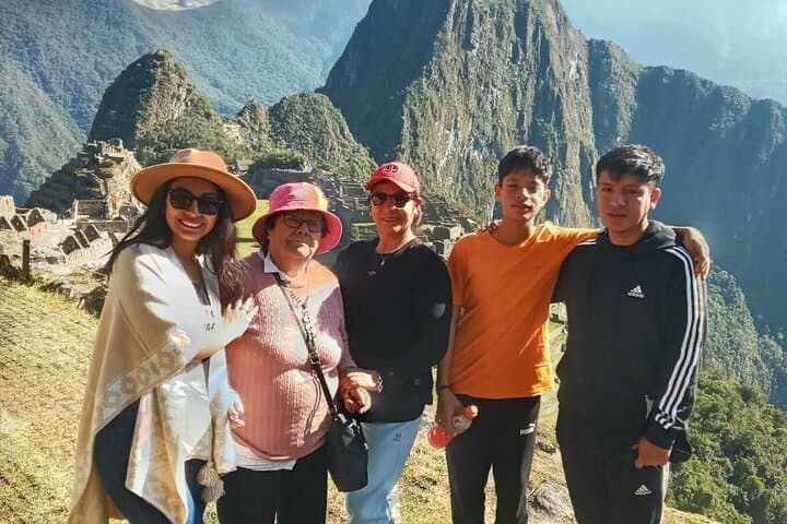 Machu Picchu Full-Day Panoramic Train Tour from Cusco photo 4