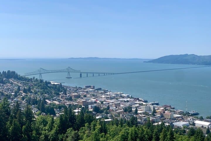 Ultimate Scavenger Hunt in Astoria: Self-Guided City Adventure