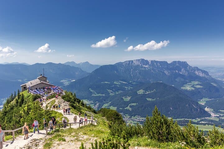 Private Transfer Salzburg to Munich with 3-Hour Stop at Eagle's Nest