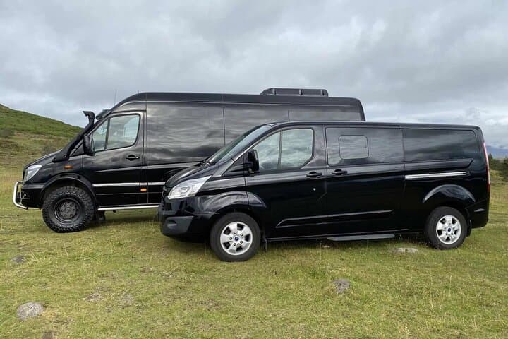 Golden Circle Private Full-Day Tour from Reykjavík: Geysir, Gullfoss & Þingvellir photo 3