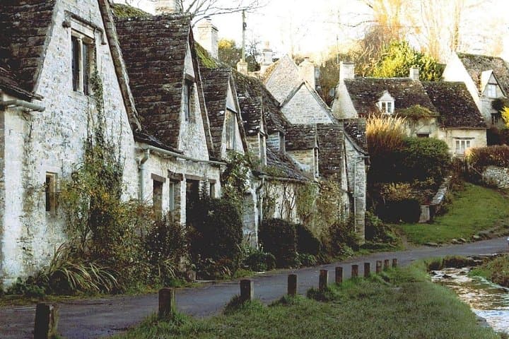 Cotswolds Day Tour from London: Bibury, Bourton-on-the-Water & Broadway Tower photo 2