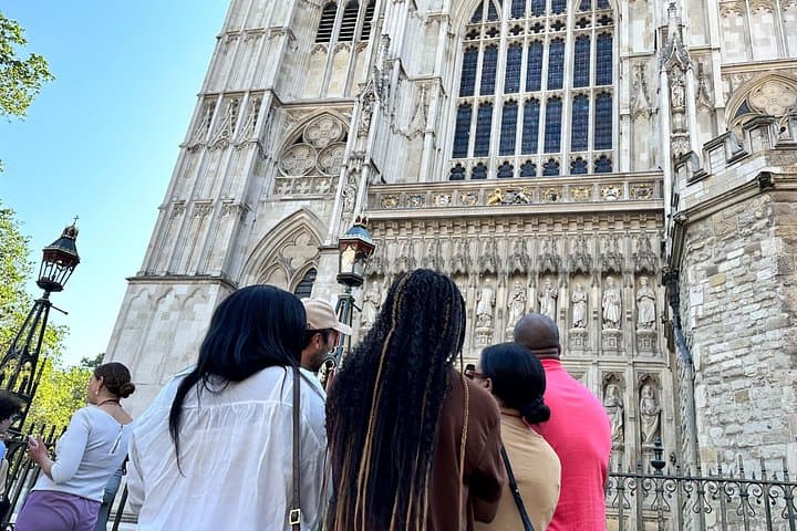 Fast-Access Private Tour of Westminster Abbey with a London Blue Badge Guide photo 3