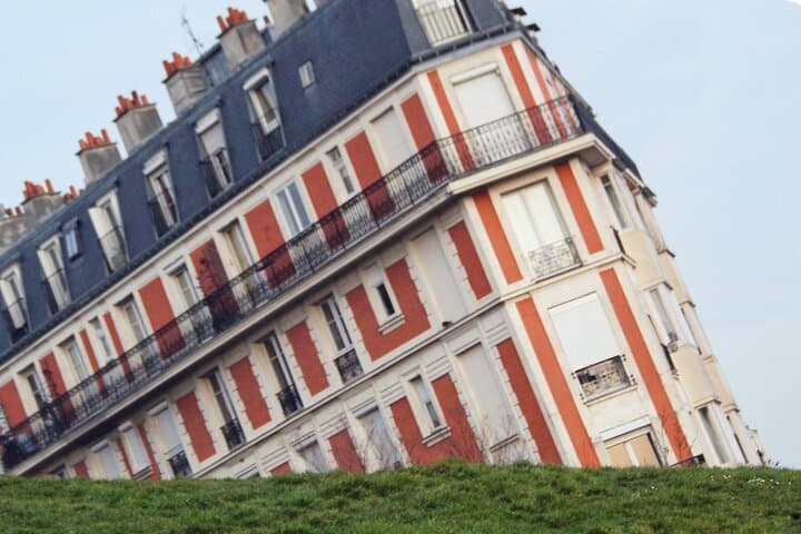 Montmartre Scavenger Hunt — Self-Guided Walking Tour of Paris' Artists' Quarter photo 3