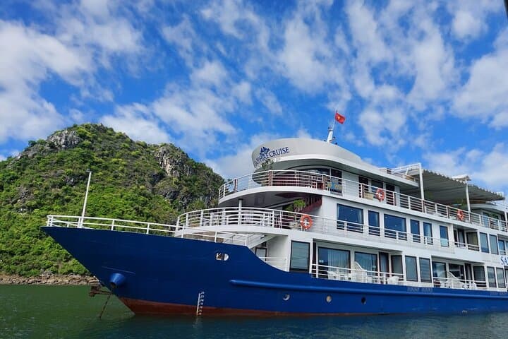 Halong Bay 2-Day Sapphire Cruise: Kayaking, Caves & Lan Ha Bay photo 2