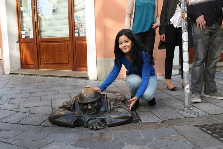 Private Full-Day Vienna and Bratislava Tour from Prague — Guided Day Trip to Two Capitals photo 6