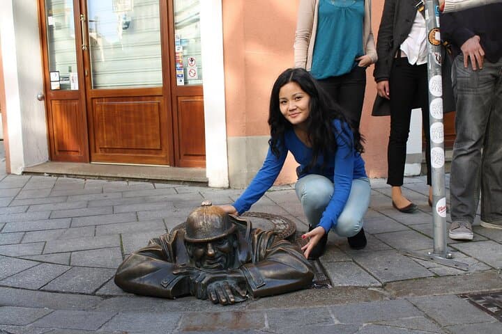 Vienna to Budapest & Bratislava Private Day Tour — Full-Day Guided Itinerary photo 6