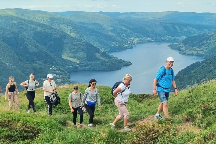 Guided Fjord Hiking from Bergen: Hananipa, Bruviknipa or Arnanipa photo 4