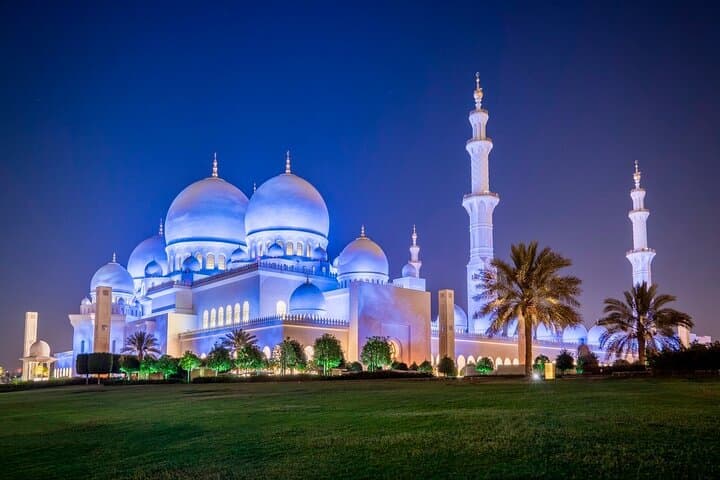 Full-Day Private Abu Dhabi Tour from Dubai — Sheikh Zayed, Louvre & Qasr Al Watan photo 1