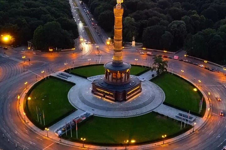 Prague to Berlin Full-Day Private Tour with Lunch and Guided Sightseeing photo 6