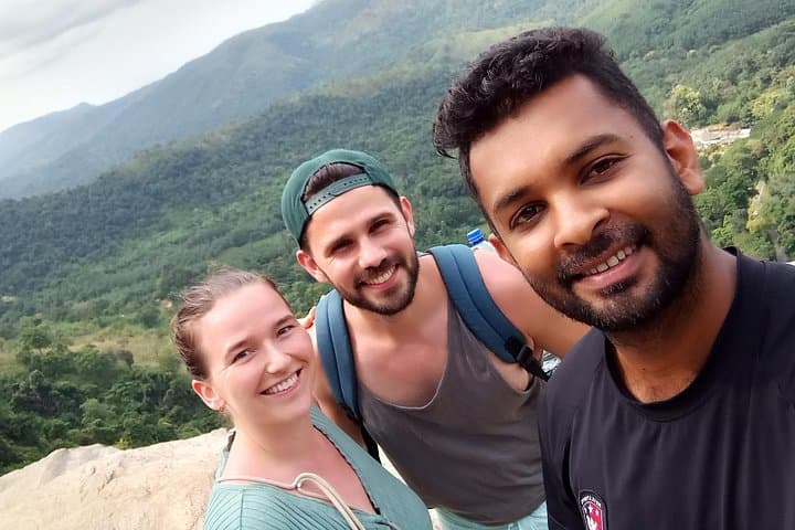 Ella Waterfall Tour & Nine Arch Bridge: Ravana Falls, Diyaluma & Little Adam's Peak photo 1