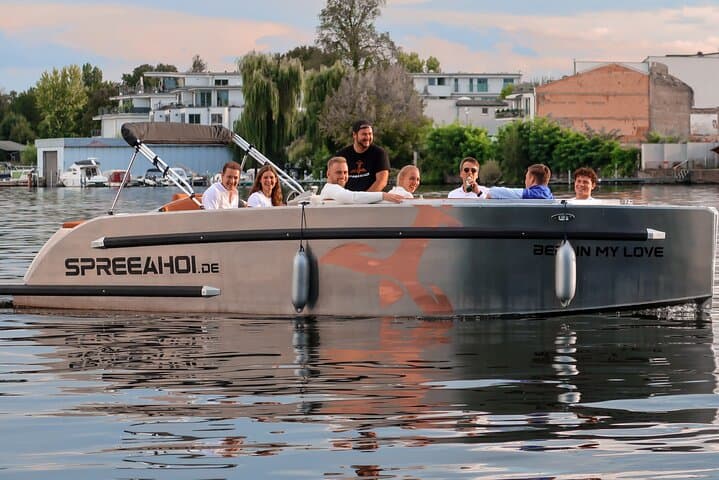 Berlin Electric Boat Rental: 2-Hour Self-Drive on the Dahme and Müggelsee