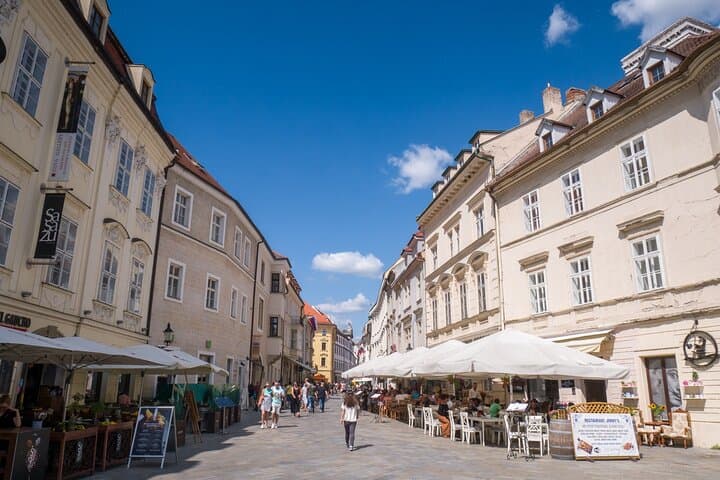 Private Day Tour Prague to Vienna and Bratislava — St. Stephen's, Hofburg & Bratislava Castle photo 5