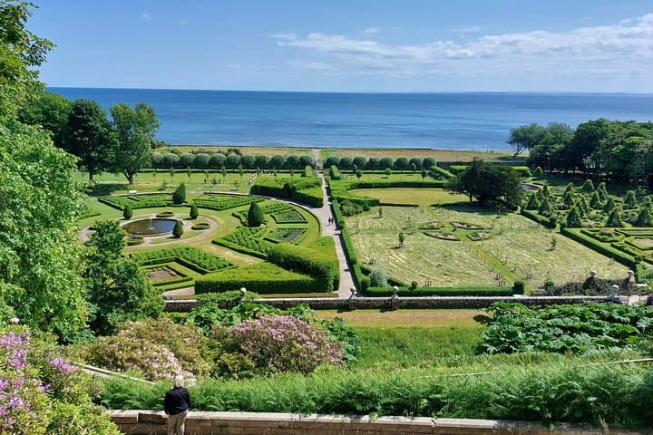 Highland Coastal Loop: Invergordon Port to Dunrobin Castle & Glenmorangie Distillery