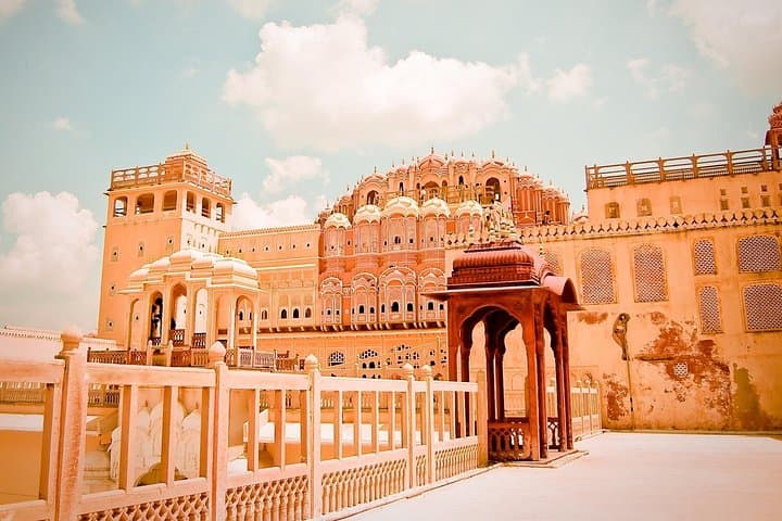 Jaipur Day Trip from Delhi by Car: All-Inclusive City Highlights photo 1