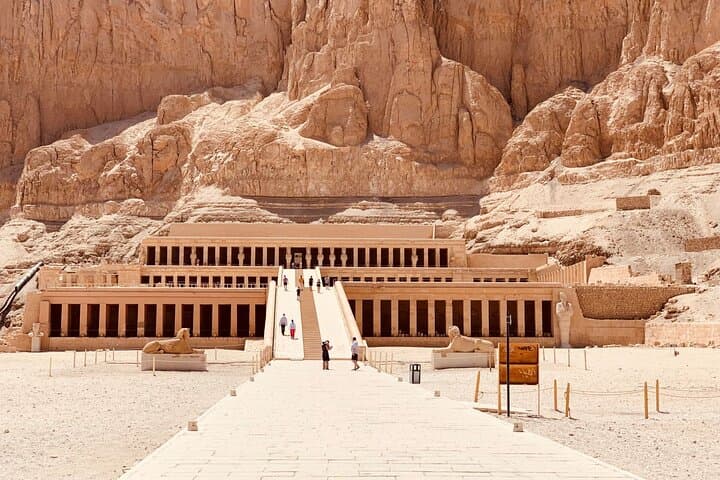 Week in Egypt: Pyramids, Felucca Cruise & Ancient Temples photo 6